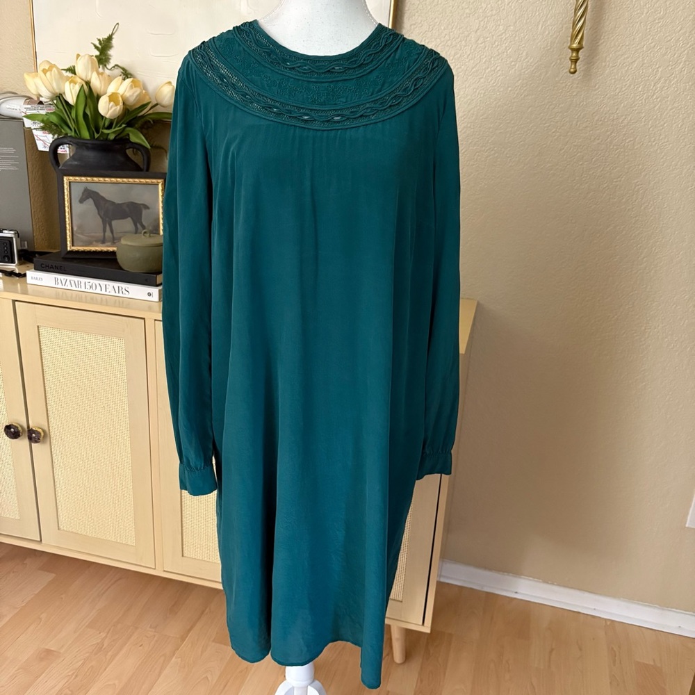 SEZANE Green Silk Embroidered Neck‎ Long Sleeve Sheath Dress Size 44
